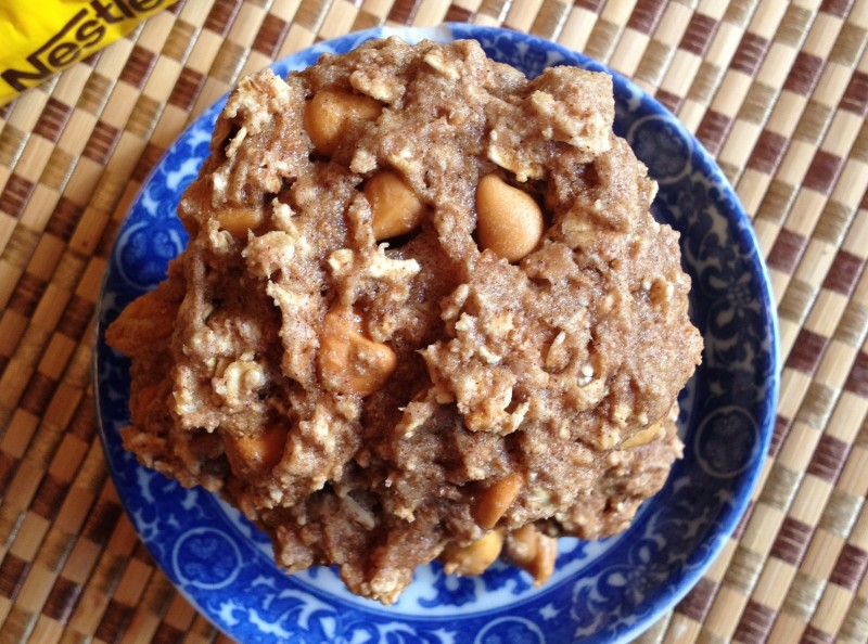 Granola Crunch Oatmeal Cookies -- Juggling With Julia