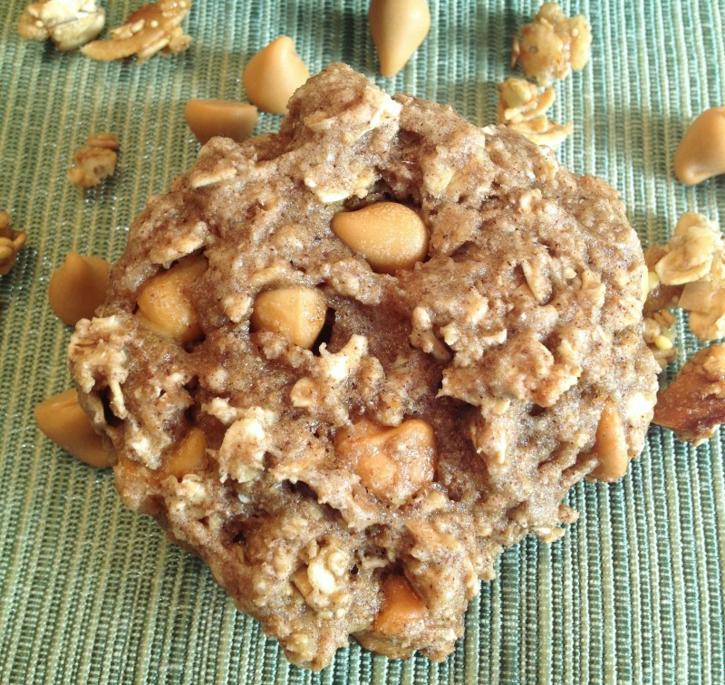 Granola Crunch Oatmeal Cookies -- Juggling With Julia