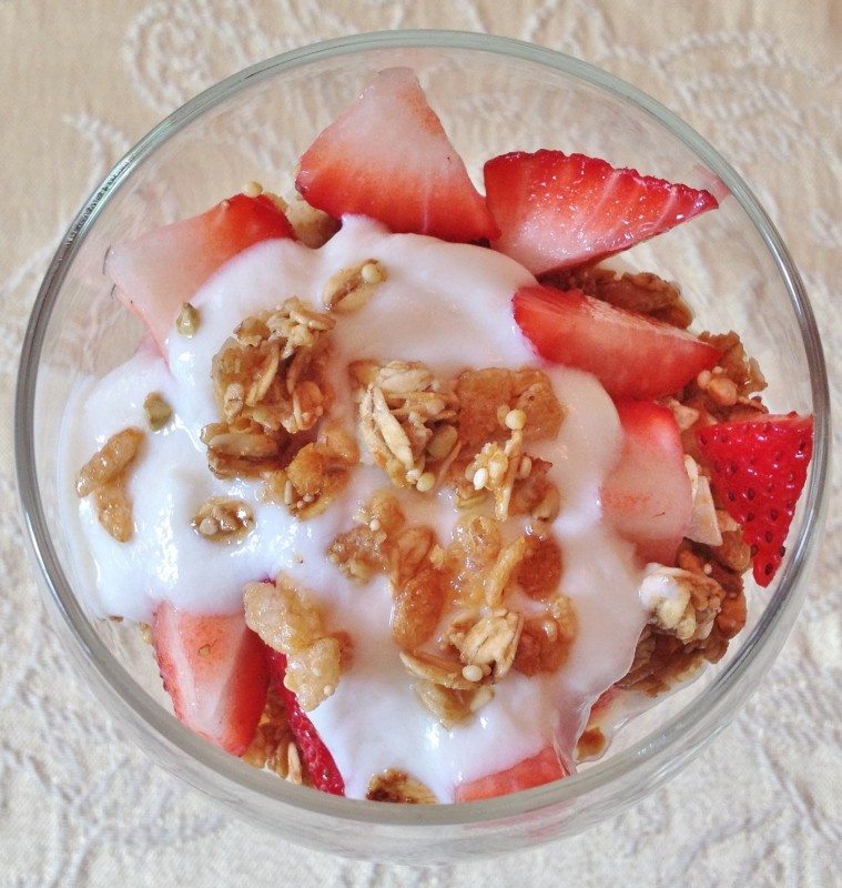 yogurt parfaits KIND granola -- Juggling With Julia