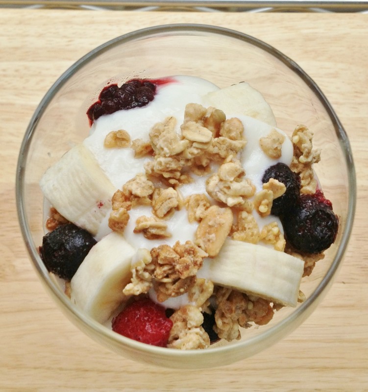 yogurt parfaits KIND granola - Juggling With Julia