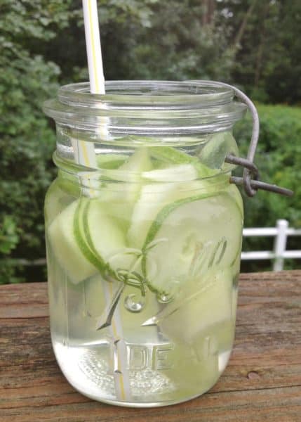 Cucumber Melon Water -- Juggling With Julia