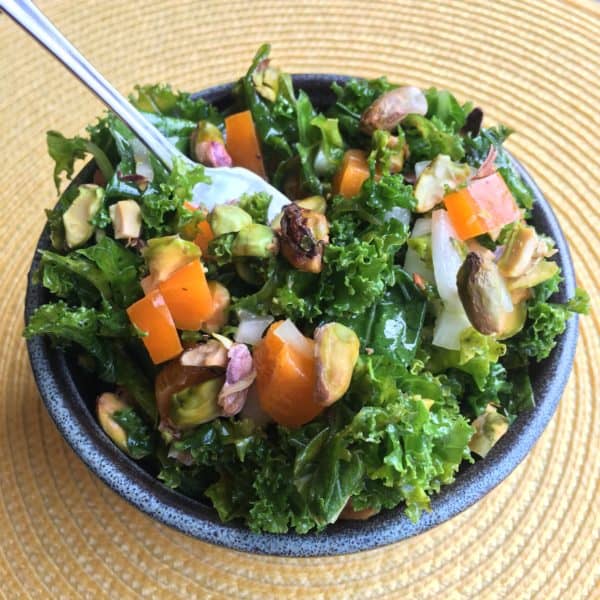 Lemony Massaged Kale Salad - juggling with julia