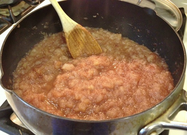 Old-fashioned Chunky Cinnamon Applesauce -- Juggling With Julia