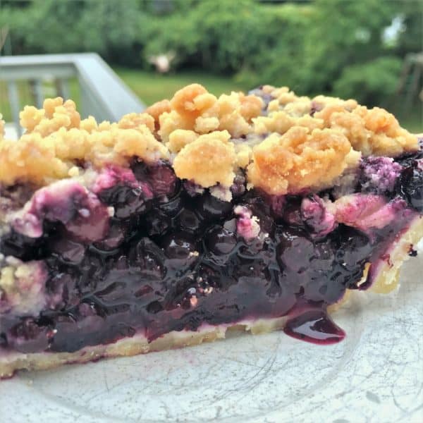 Blueberry Crumble Pie