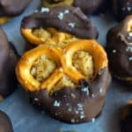 salted dark chocolate peanut butter pretzel bites - juggling with julia