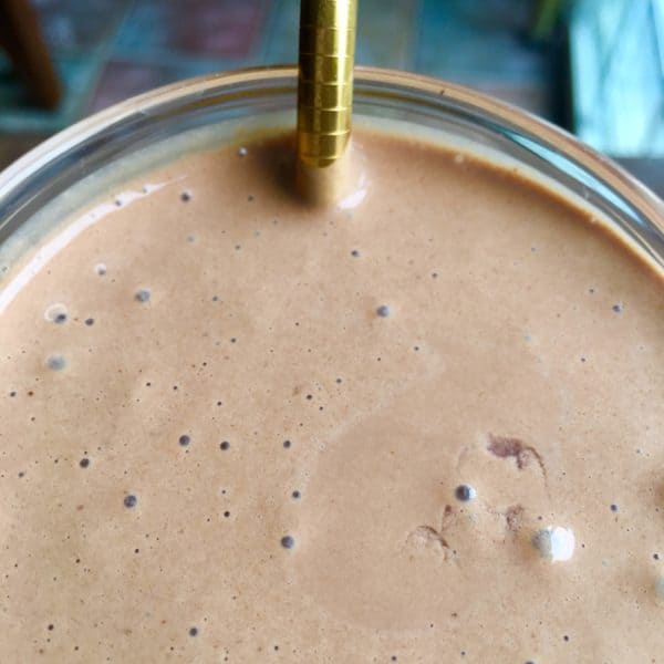 Chocolate Peanut Butter Smoothie - juggling with julia