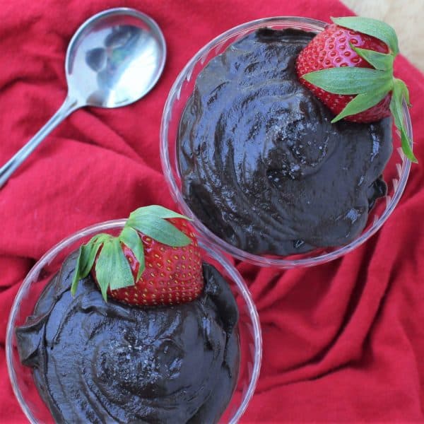 Dark Chocolate Avocado Mousse - juggling with julia