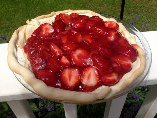 Strawberry Glace Pie